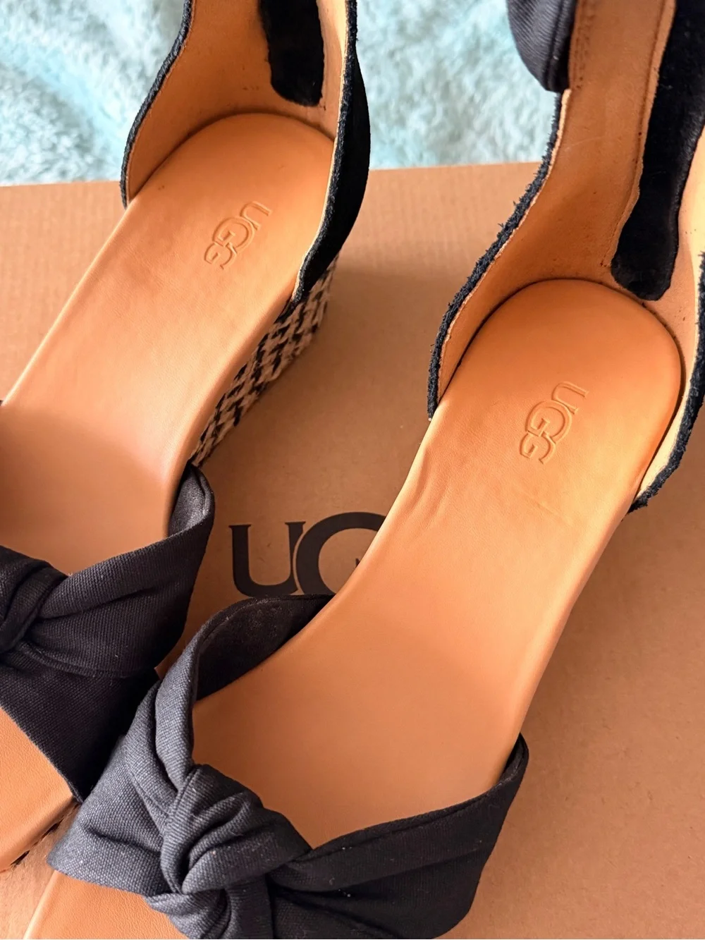 UGG Yarrow Black Knotted Wedge Espadrille Sandals size 8 #470